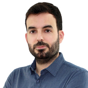 Un torpede a la línia de flotació