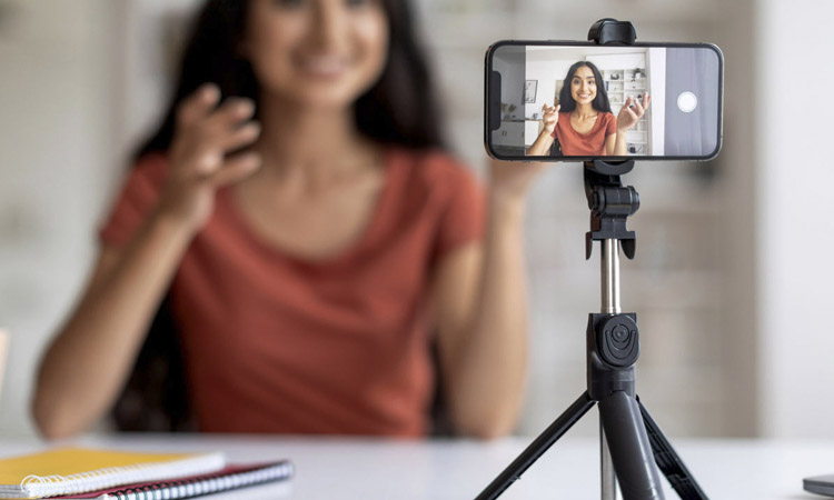 Involucrar els adolescents en la cocreació de continguts per millorar la seva salut emocional